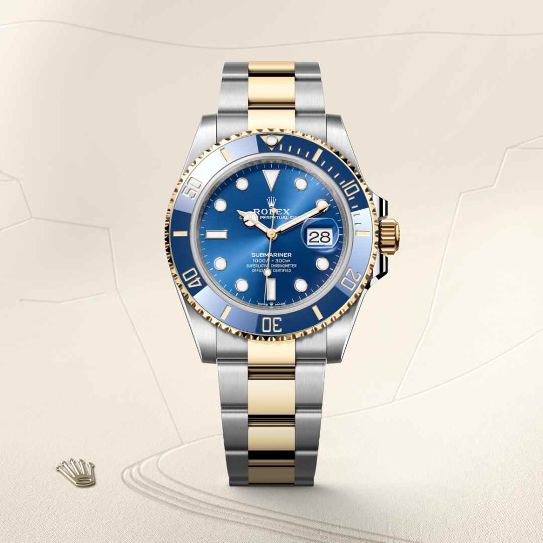 El bisel giratorio del Submariner es una característica fundamental de este reloj. Sus graduaciones de 60 minutos permiten controlar con seguridad y precisión el tiempo de inmersión y las paradas de descompresión. Manufacturado por Rolex a partir de una cerámica dura y resistente a la corrosión, el disco de bisel Cerachrom es prácticamente imposible de rayar. La sustancia luminiscente en el cero del bisel garantiza una legibilidad óptima, sin importar el grado de oscuridad del entorno. El canto estriado del bisel ha sido diseñado cuidadosamente con el fin de ofrecer un excelente agarre bajo el agua, incluso con los guantes puestos.